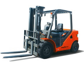 LG45DT III內(nèi)燃叉車(chē)